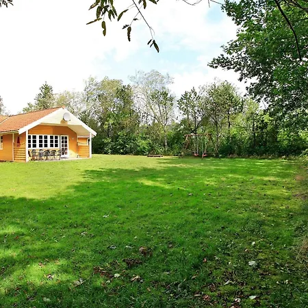 4 Star In Oksbol * Oster Vrogum